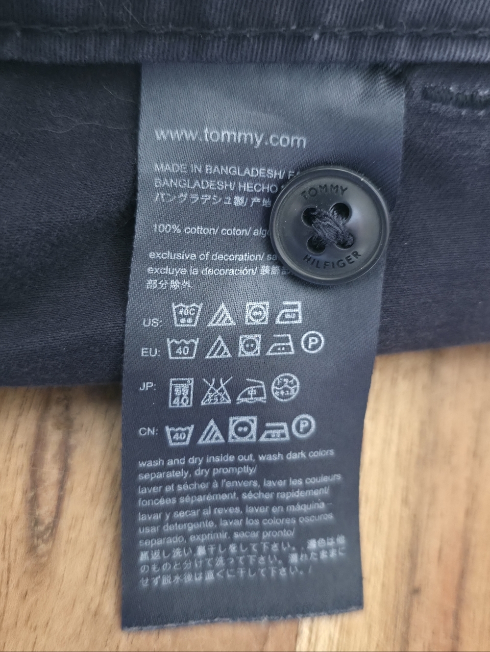 Tommy Hilfiger Preppy Navy Utility Skirt, 100% Cotton, Y2K/2000 Style, Size 6 - Picture 9 of 12